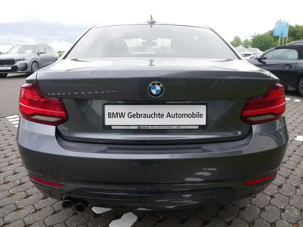 Gebraucht BMW 220 Sport Line 184 PS (135 kW) 2020 Grau Coupé