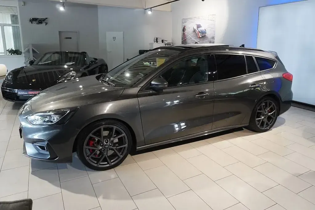 Gebraucht Ford Focus ST 280 PS (205 kW) 2021 Grau Limousine