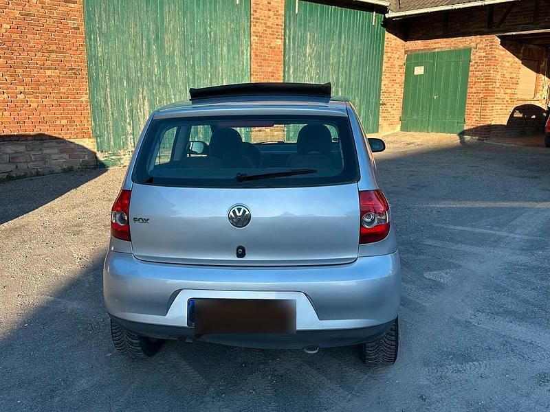 Second-hand VW Fox 54 CP (39 kW) 2006 Gri Hatchback