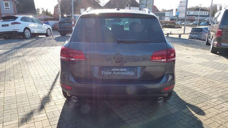 Gebraucht VW Touareg Terrain Tech 245 PS (180 kW) 2012 Grau SUV