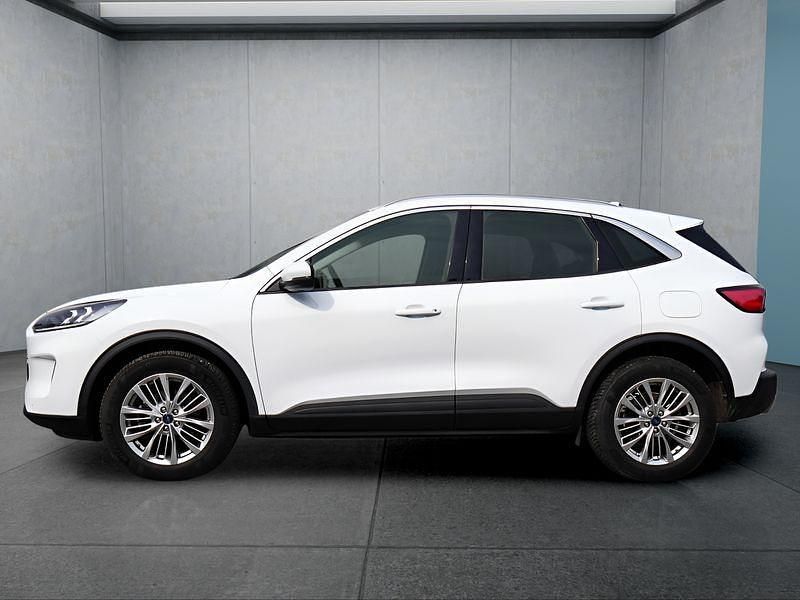 Gebraucht Ford Kuga Titanium 190 PS (139 kW) 2022 Weiß SUV