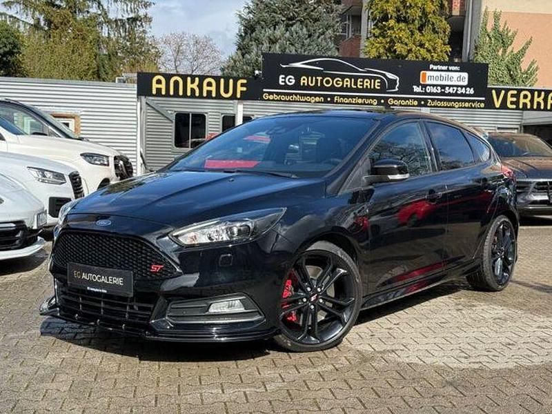 Gebraucht Ford Focus Performance Edition 250 PS (183 kW) 2016 Schwarz Limousine