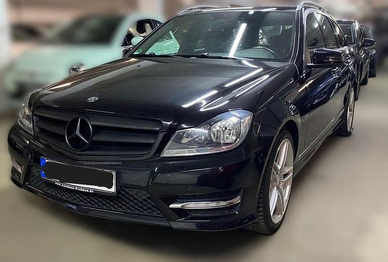 Gebraucht Mercedes C180 AMG 156 PS (114 kW) 2013 Schwarz Kombi