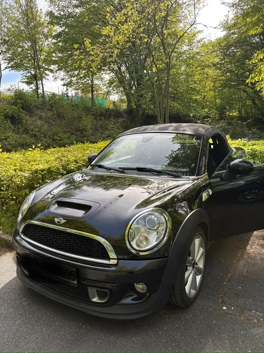 Gebraucht Mini Cooper S Roadster 184 PS (135 kW) 2012 Schwarz Cabrio