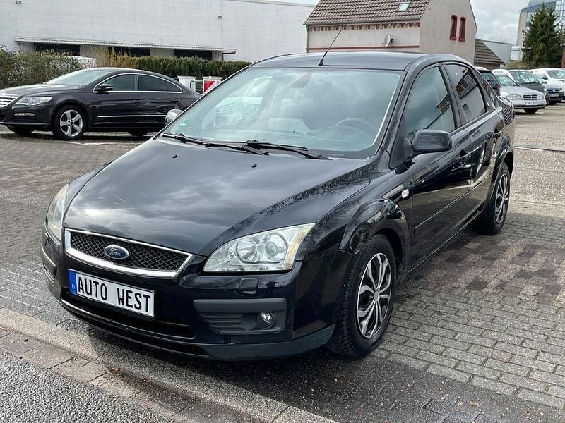 Gebraucht Ford Focus Ghia 116 PS (85 kW) 2005 Schwarz Limousine