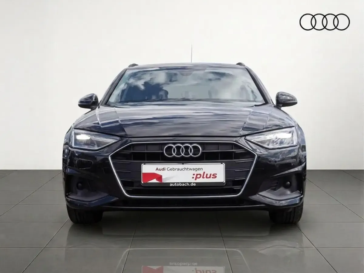 Gebraucht Audi A4 163 PS (119 kW) 2023 Brillantschwarz Kombi