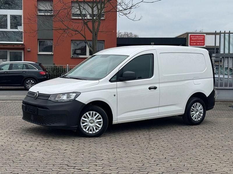 Gebraucht VW Caddy 75 PS (55 kW) 2022 Weiß Van / Kleinbus