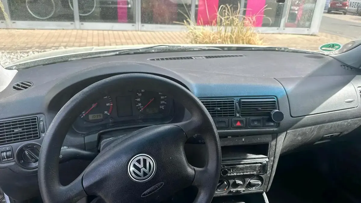 Gebraucht VW Golf III 75 PS (55 kW) 1999 Silber Limousine