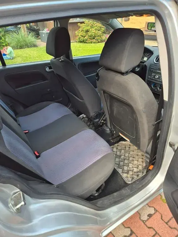 Gebraucht Ford Fusion Trend 101 PS (74 kW) 2006 Silber Kleinwagen