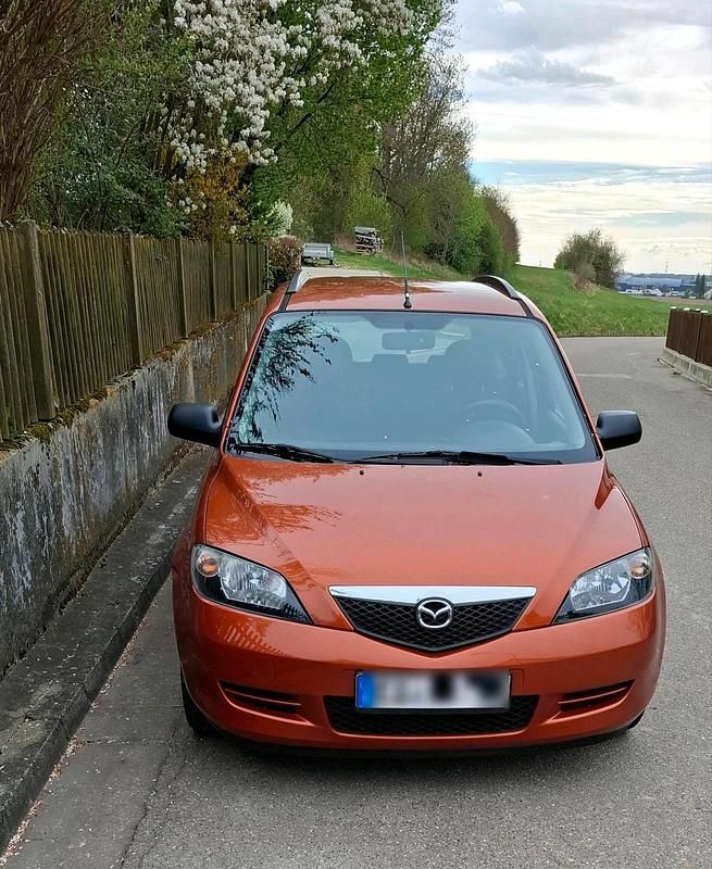 Gebraucht Mazda 2 80 PS (58 kW) 2003 Orange Kleinwagen