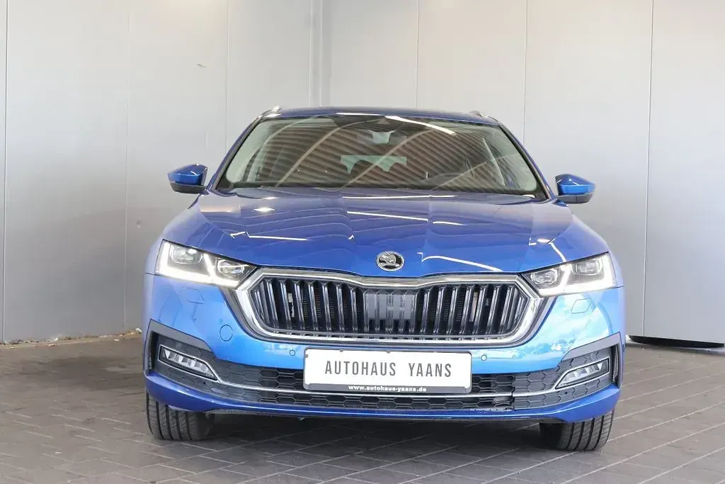 Gebraucht Skoda Octavia 150 PS (110 kW) 2021 Blau Limousine