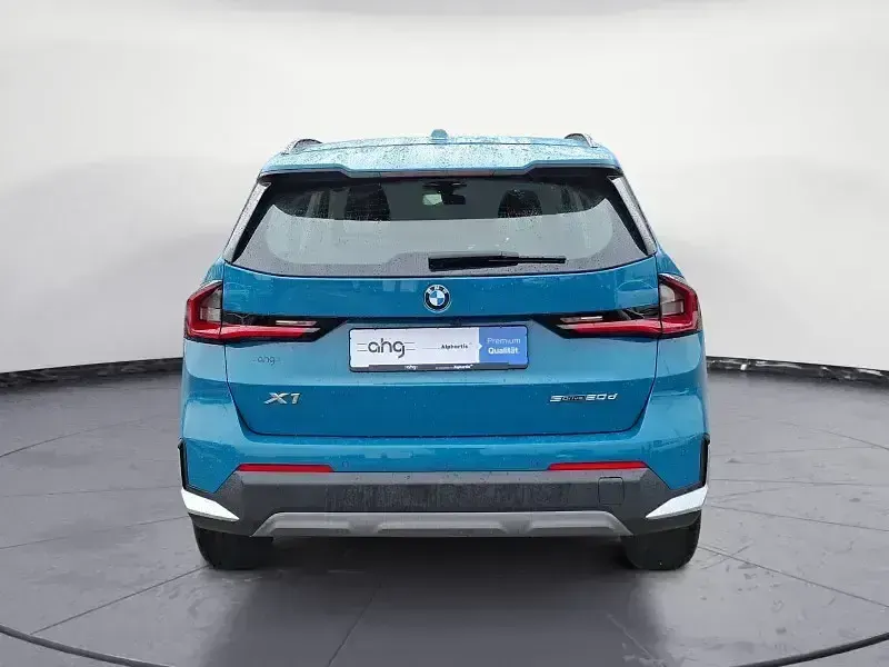 Gebraucht BMW X1 Sport Line 163 PS (119 kW) 2025 Blau SUV