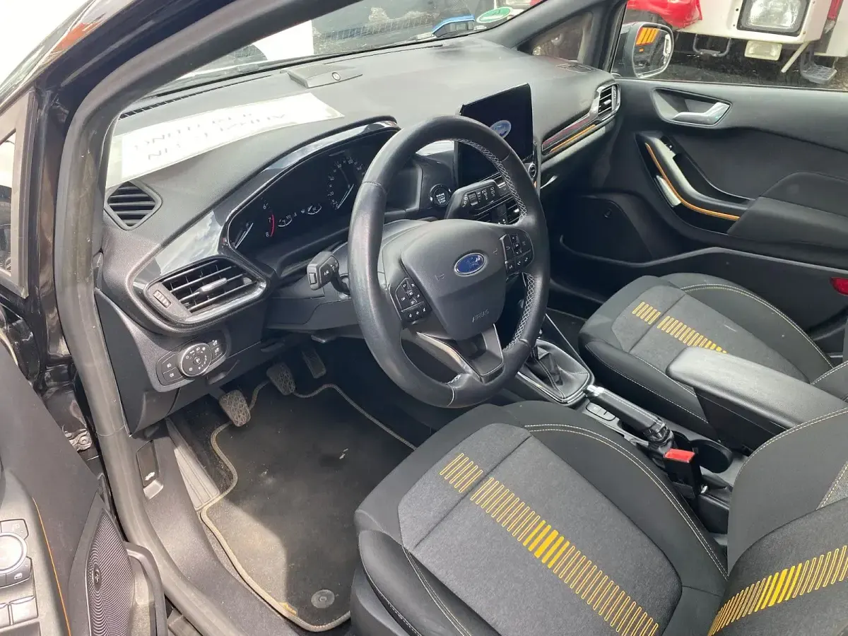 Gebraucht Ford Fiesta Active X 125 PS (91 kW) 2019 Schwarz Kleinwagen