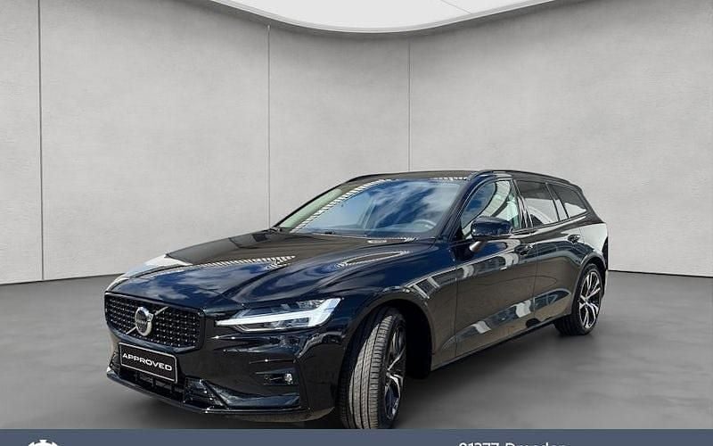 Schwarz Neu 2025 Volvo V60 Plus Kombi | 47.400 € (Fairer Preis) - Bild 1/4