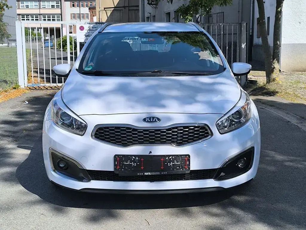 Gebraucht Kia Ceed Sportswagon Edition 7 136 PS (100 kW) 2018 Weiß Kombi