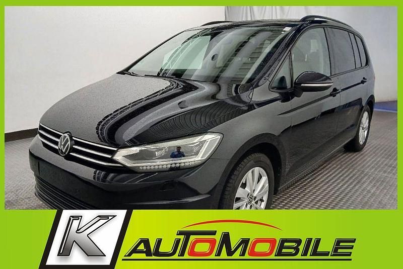Schwarz Gebraucht 2024 VW Touran Comfortline Van / Kleinbus | 28.880 € (Fairer Preis) - Bild 1/4