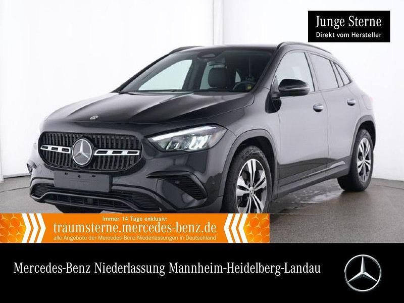 Schwarz Gebraucht 2024 Mercedes GLA180 Advanced Plus SUV | 33.990 € (Superpreis) - Bild 1/3