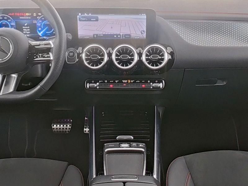 Gebraucht Mercedes EQA300 AMG 167 kW (228 PS) 2024 Manufaktur magno lack manufakt SUV