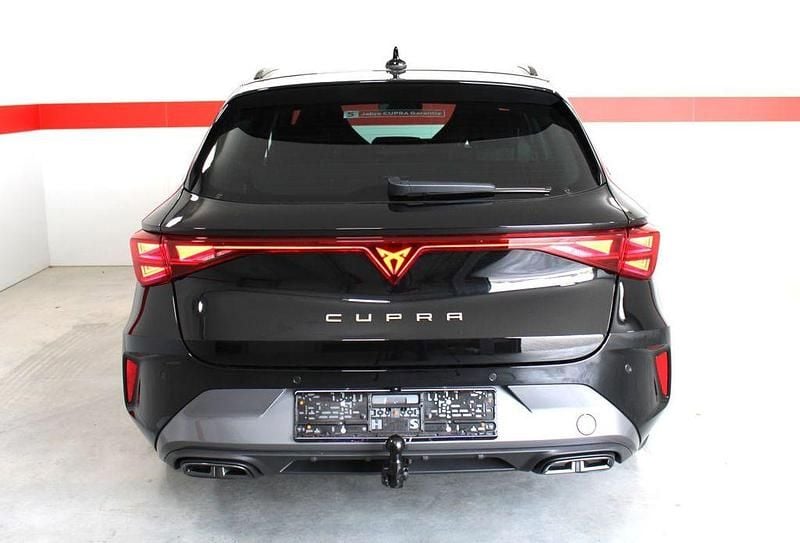 Neu Cupra Leon 204 PS (150 kW) 2025 Schwarz Kombi