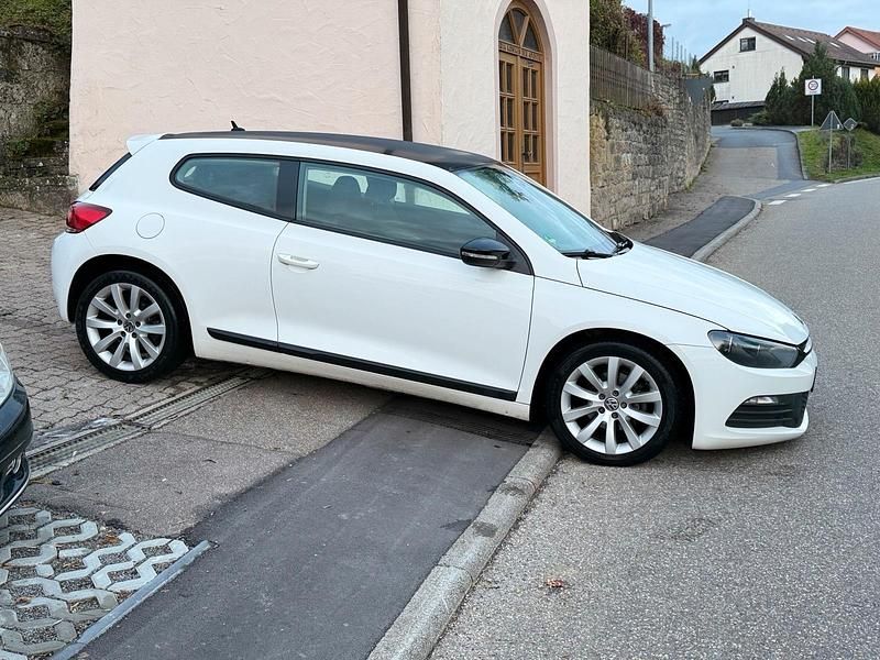 Gebraucht VW Scirocco Edition 170 PS (125 kW) 2009 Weiß Coupé