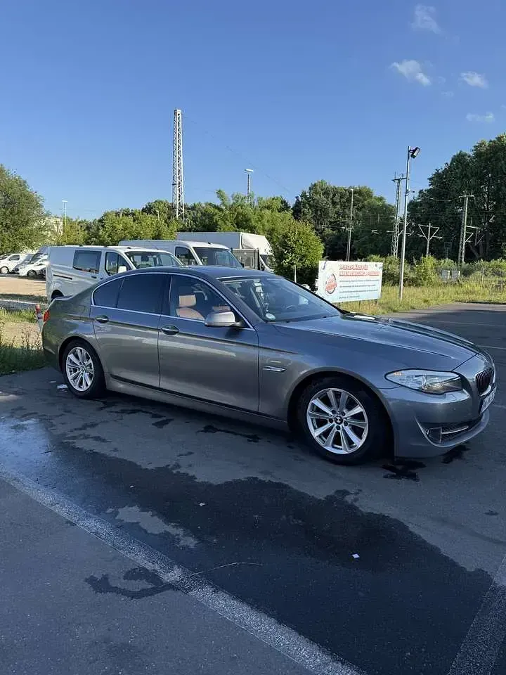 Gebraucht BMW 523 204 PS (150 kW) 2011 Limousine