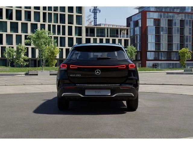 Gebraucht Mercedes EQA250 139 kW (190 PS) 2021 SUV