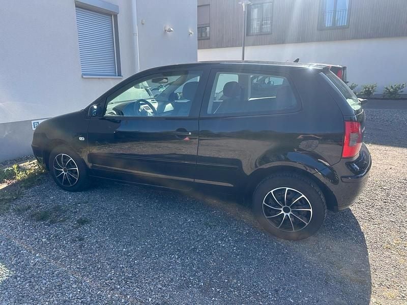 Schwarz Gebraucht 2004 VW Polo Kleinwagen | 1.100 € (Fairer Preis) - Bild 1/4