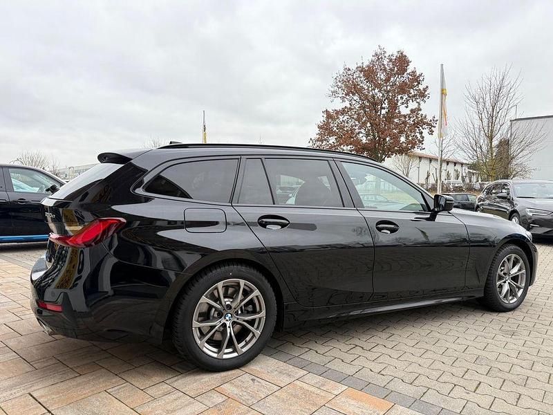 Gebraucht BMW 330e Sport Line 252 PS (185 kW) 2021 Schwarz ii Kombi
