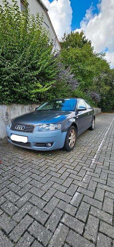 Grau Gebraucht 2004 Audi A3 | 800 € (Fairer Preis) - Bild 1/4