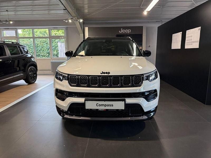 Nouvelle Jeep Compass Summit 131 ch (96 kW) 2025 Blanc SUV