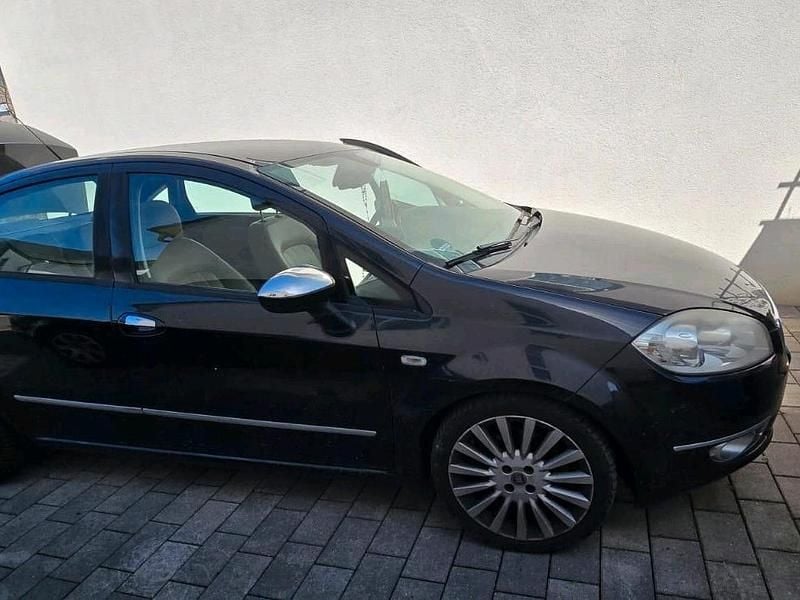 Gebraucht Fiat Linea 120 PS (88 kW) 2007 Schwarz Limousine