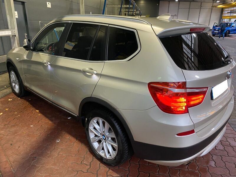 Usata BMW X3 Sport Line 184 CV (135 kW) 2011 Argento SUV