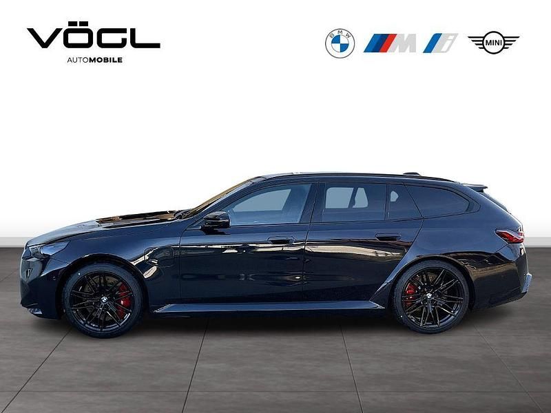 Neu BMW M5 Sport Line 585 PS (430 kW) 2026 Schwarz Kombi