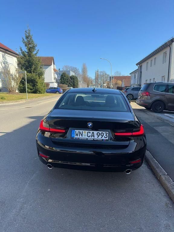 Gebraucht BMW 320 190 PS (139 kW) 2022 Schwarz Limousine