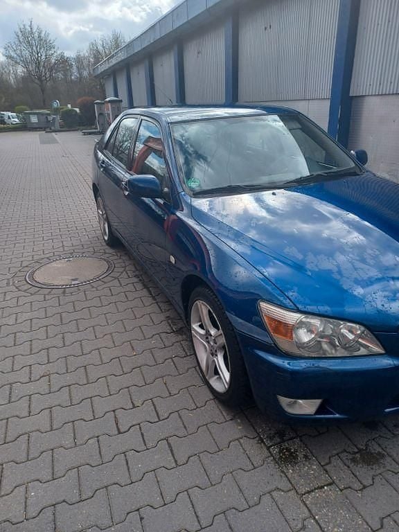 Gebraucht Lexus IS200 155 PS (114 kW) 1999 Blau Limousine