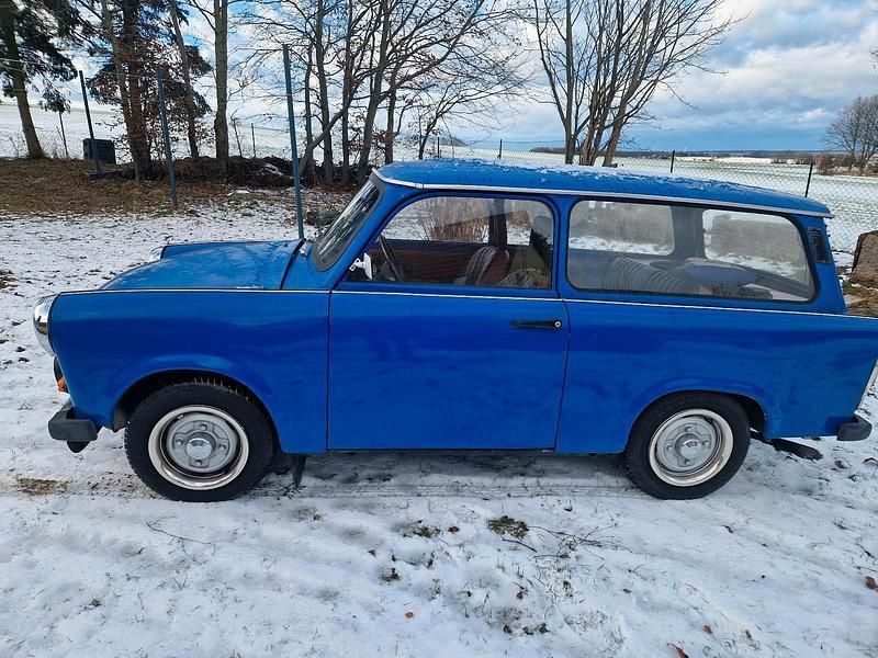 Blau Gebraucht 1988 Trabant 601 Kombi | 3.500 € - Bild 1/4