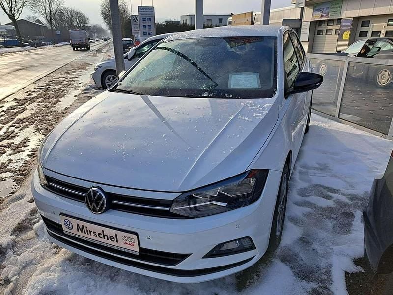 Gebraucht VW Polo Active 95 PS (69 kW) 2022 Pure white Kleinwagen