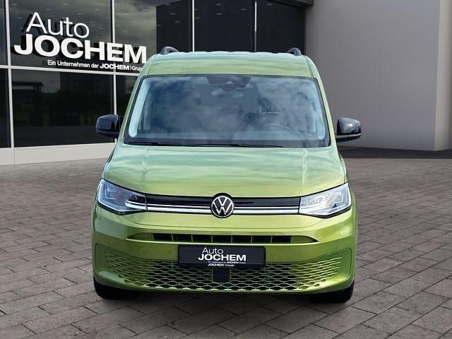 Neu VW Caddy Life 150 PS (110 kW) 2025 Grün Van / Kleinbus