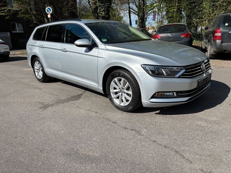 Gebraucht VW Passat 150 PS (110 kW) 2019 Silber Kombi