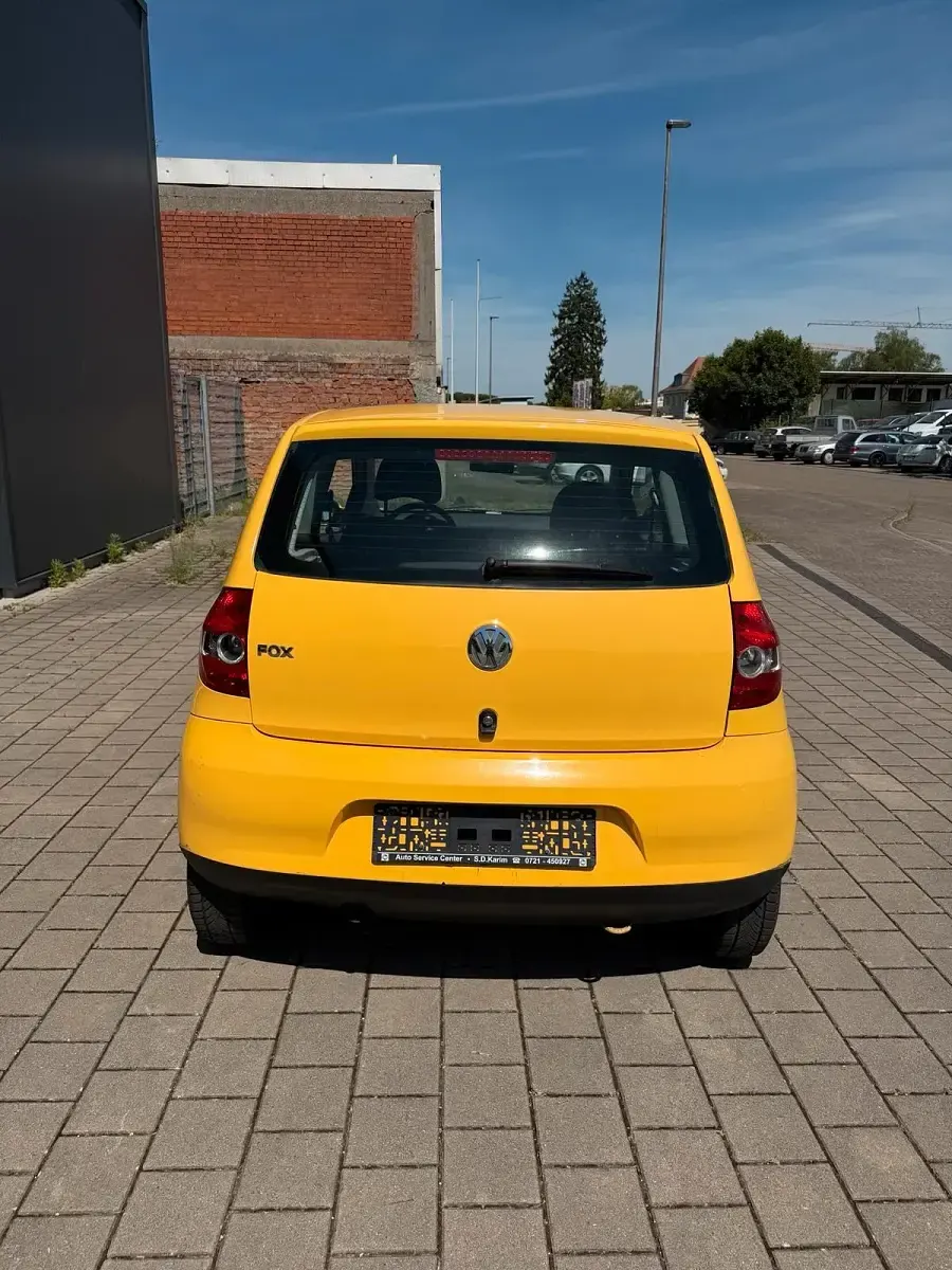 Usata VW Fox 54 CV (39 kW) 2005 Giallo Utilitaria