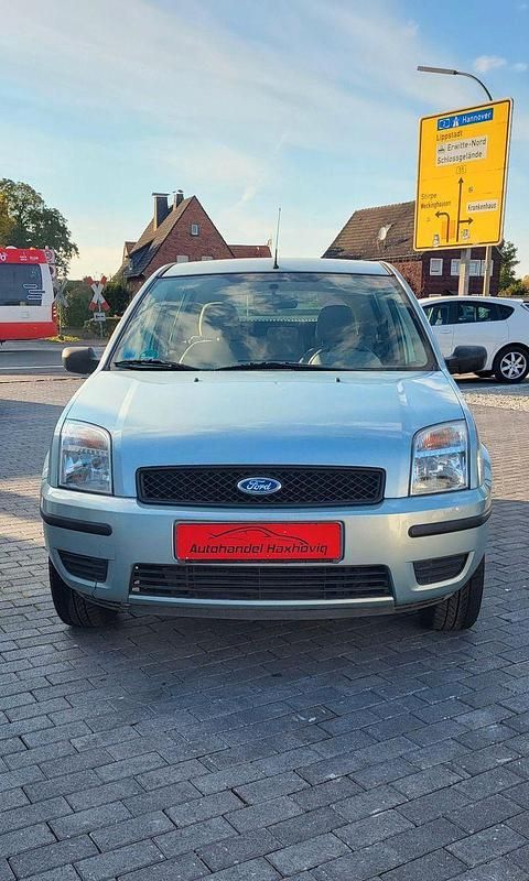 Grün Gebraucht 2003 Ford Fusion Ambiente Kleinwagen | 2.699 € (Fairer Preis) - Bild 1/4