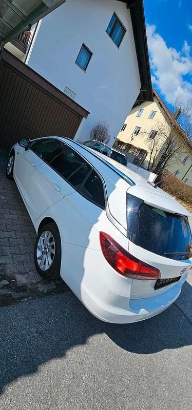 Gebraucht Opel Astra 110 PS (80 kW) 2021 Weiß Kombi