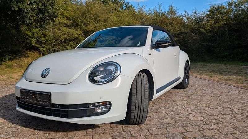 Weiß Gebraucht 2016 VW Beetle Allstar Cabrio | 16.990 € (Guter Preis) - Bild 1/4