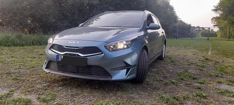 Gebraucht 2023 Kia Ceed Sportswagon Kombi | 17.900 € (Superpreis) - Bild 1/4