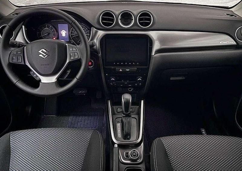 Neu Suzuki Vitara Comfort 110 PS (80 kW) 2025 Savannah ivory / cosmic black SUV