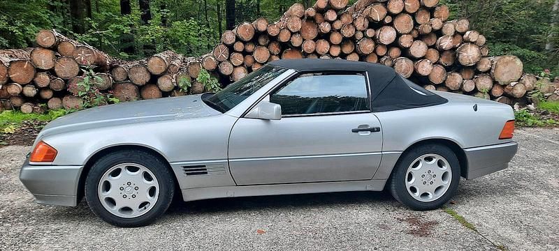 Silber Gebraucht 1992 Mercedes SL300 Cabrio | 16.999 € - Bild 1/4