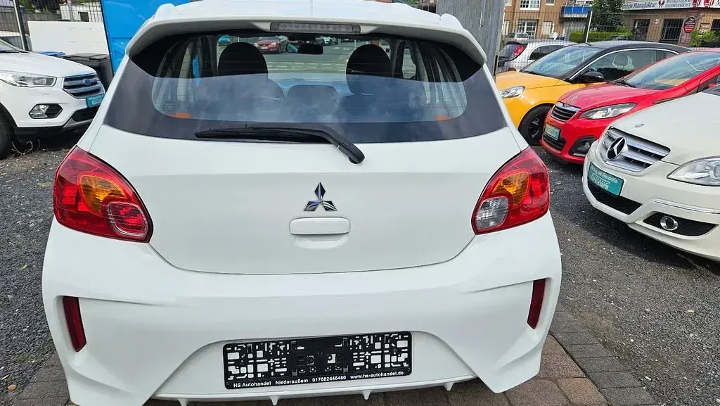 Gebraucht Mitsubishi Space Star Spirit 71 PS (52 kW) 2021 Weiß Kleinwagen