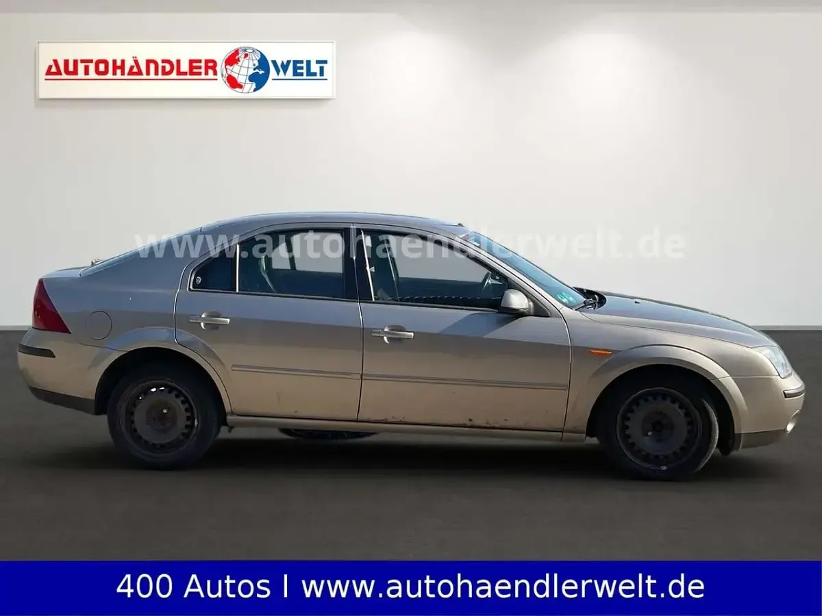 Gebraucht Ford Mondeo Ambiente 125 PS (91 kW) 2003 Grau Limousine