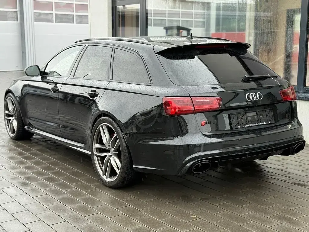 Gebraucht Audi RS6 Ambiente 560 PS (411 kW) 2015 Schwarz Kombi
