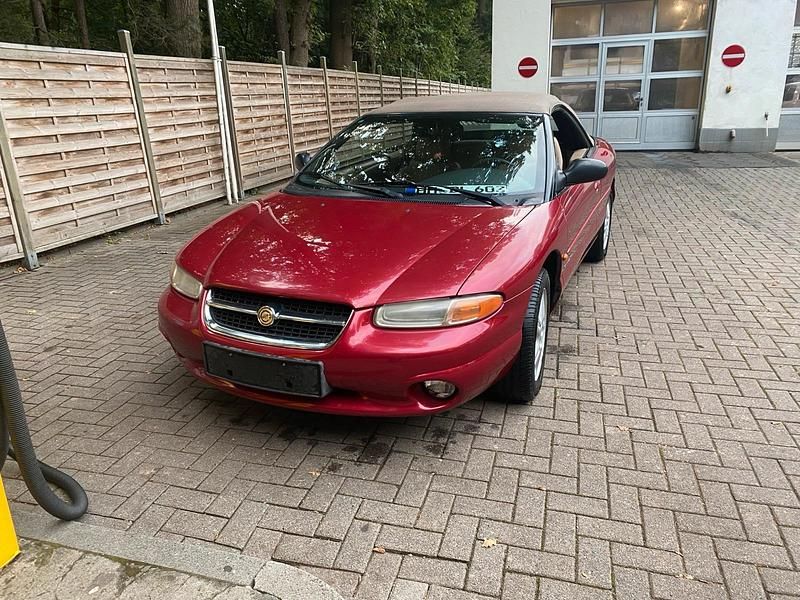Rot Gebraucht 1997 Chrysler Stratus Cabrio | 5.000 € (Teuer) - Bild 1/4